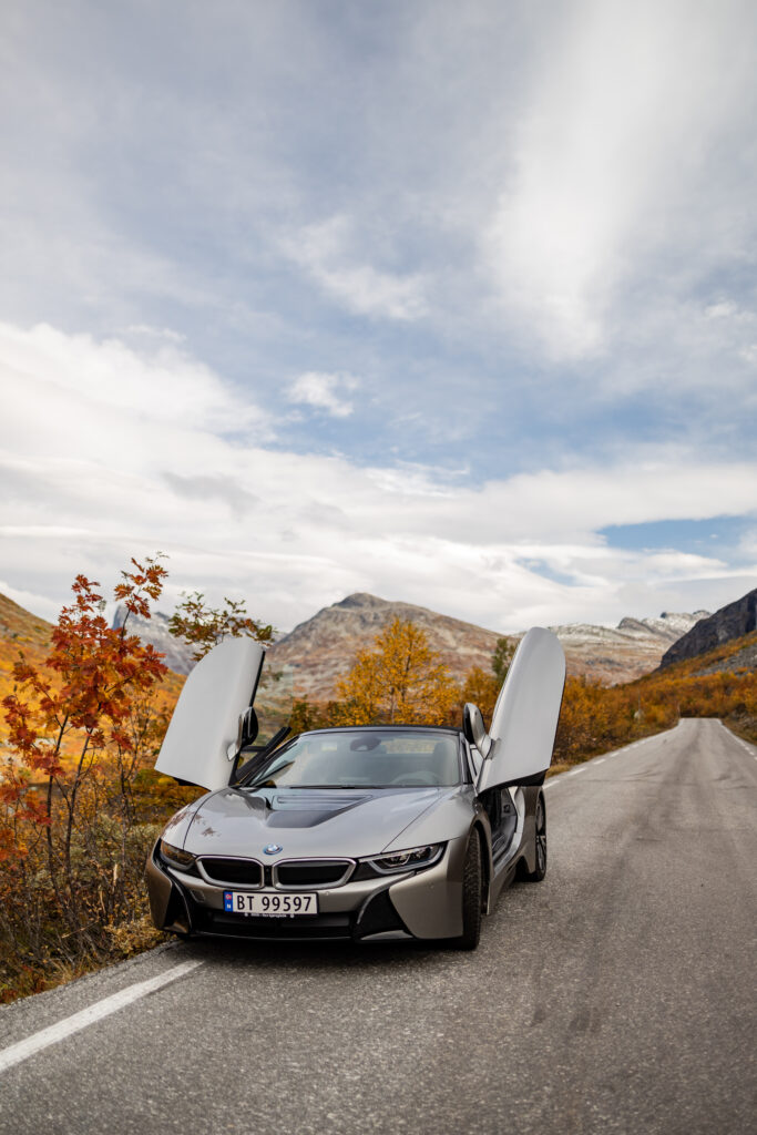 BMW i8 Roadster - eco-friendly travelling & sustainable lifestyle